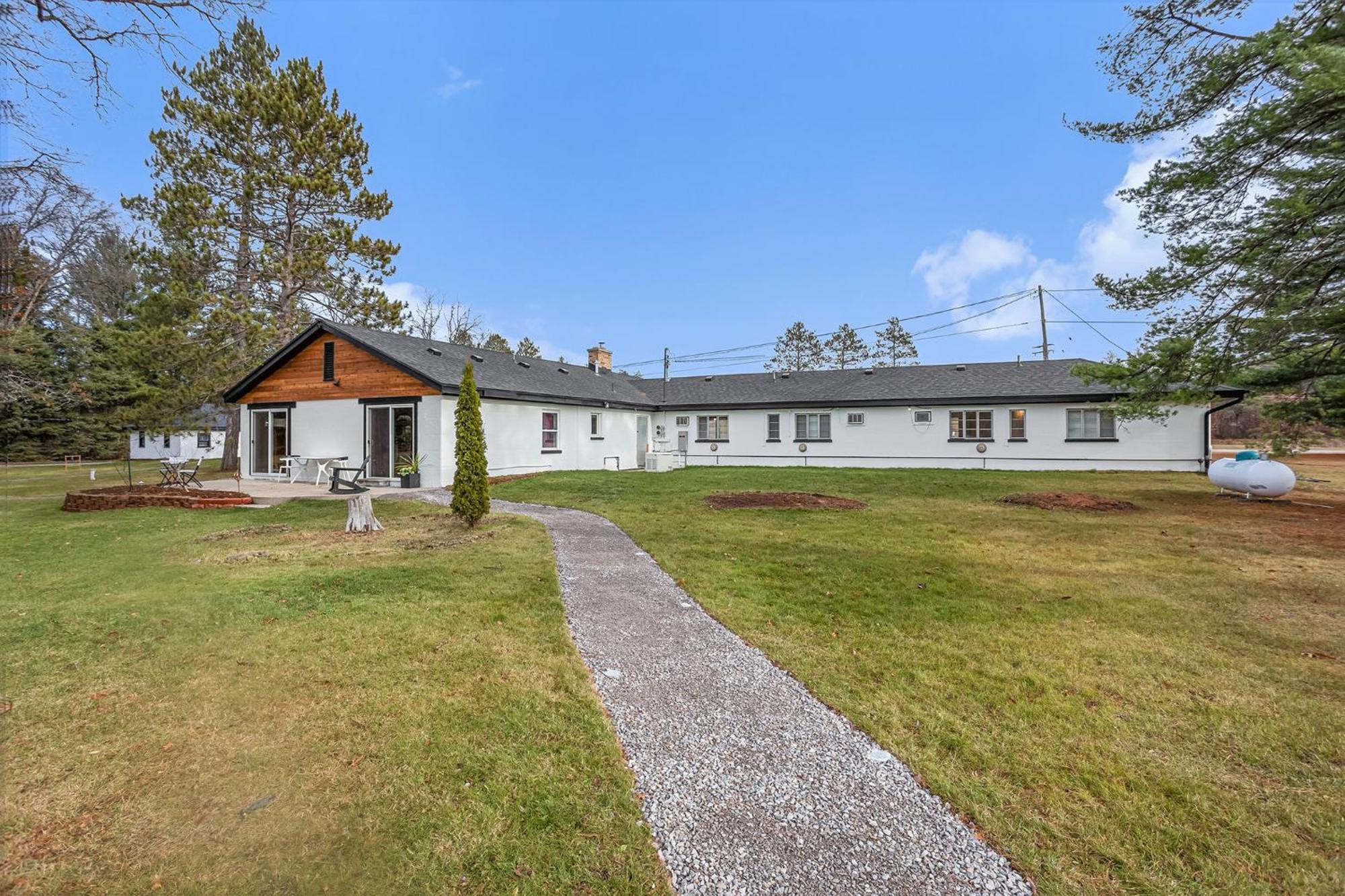 The Windmoor Lodge Grayling Exterior photo